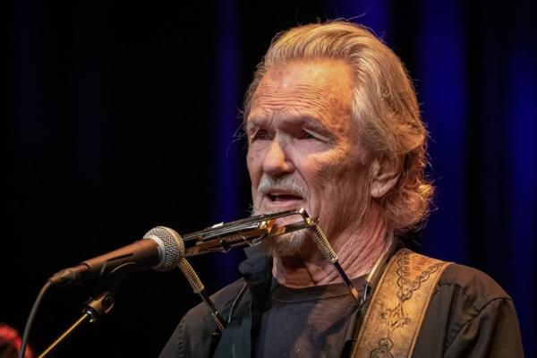 DRAMMEN, NORWAY - JUNE 02: Kris Kristofferson performs at Drammen Teater on June 2, 2019 in Drammen, Norway. (Photo by Per Ole Hagen/Redferns)