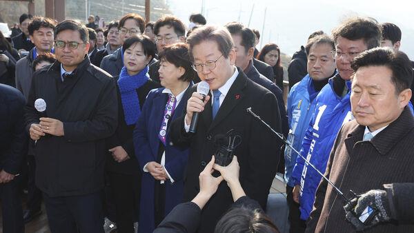 South Korean opposition leader attacked and injured by unidentified man