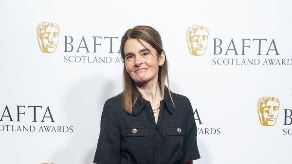 Shirley Henderson dedicates Bafta Scotland lifetime award to late father