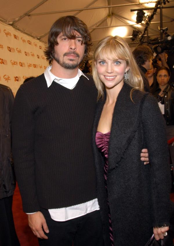 Dave Grohl and Jordyn Blum in 2003.